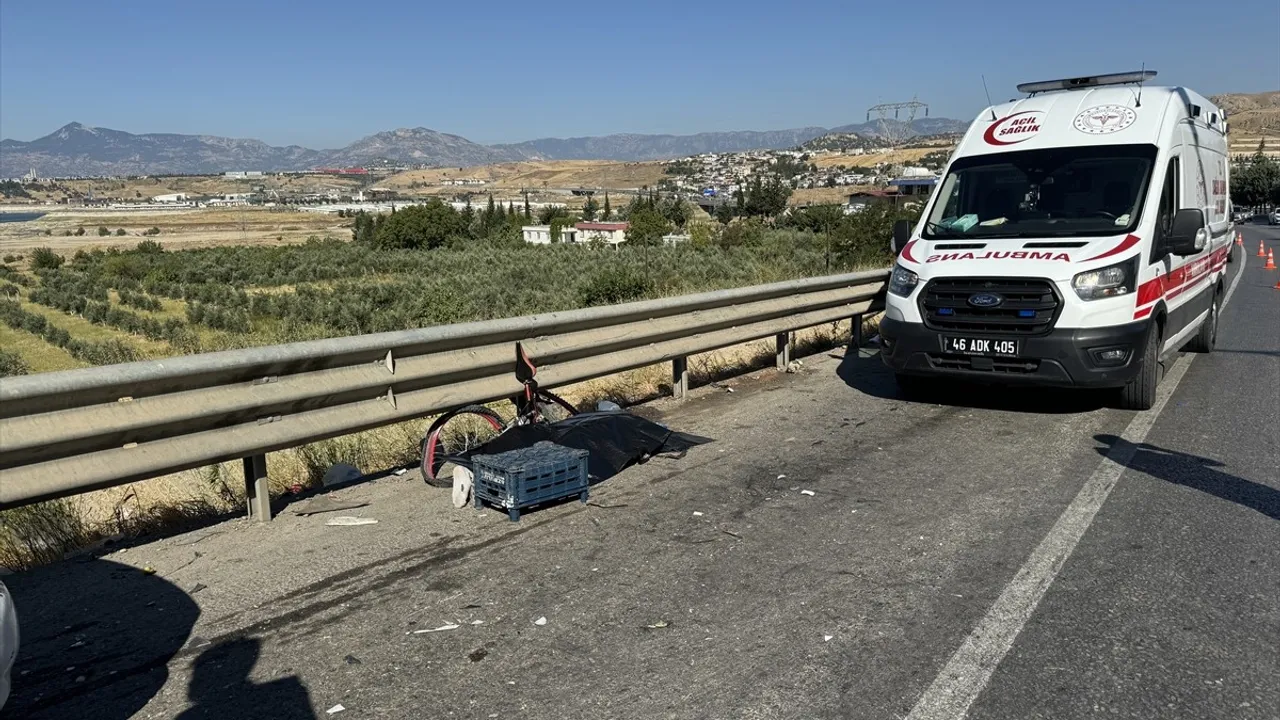 Kahramanmaraş'ta Trafik Kazası: 1 Ölü, 2 Yaralı