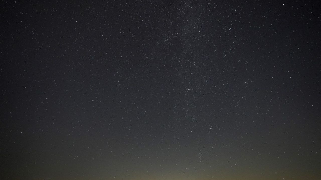 Karacabey'de 20 Bin Kişi Perseid Meteor Yağmurunu Gözlemledi