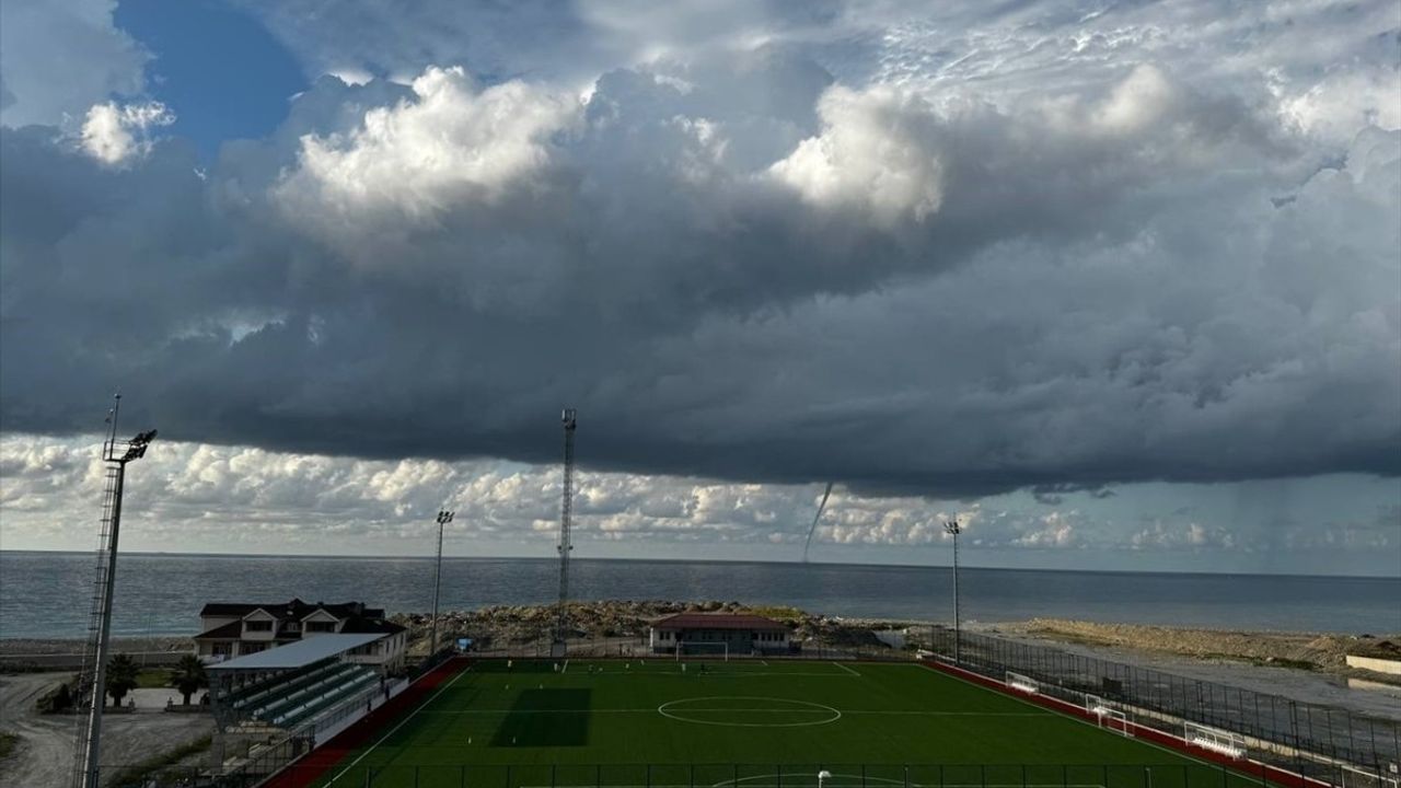 Karadeniz'de Hortum Oluştu