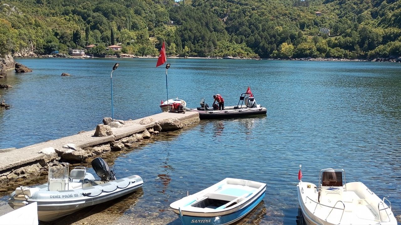 Kastamonu'da Tekne Faciası: Kaybolanlardan Birinin Cesedi Bulundu