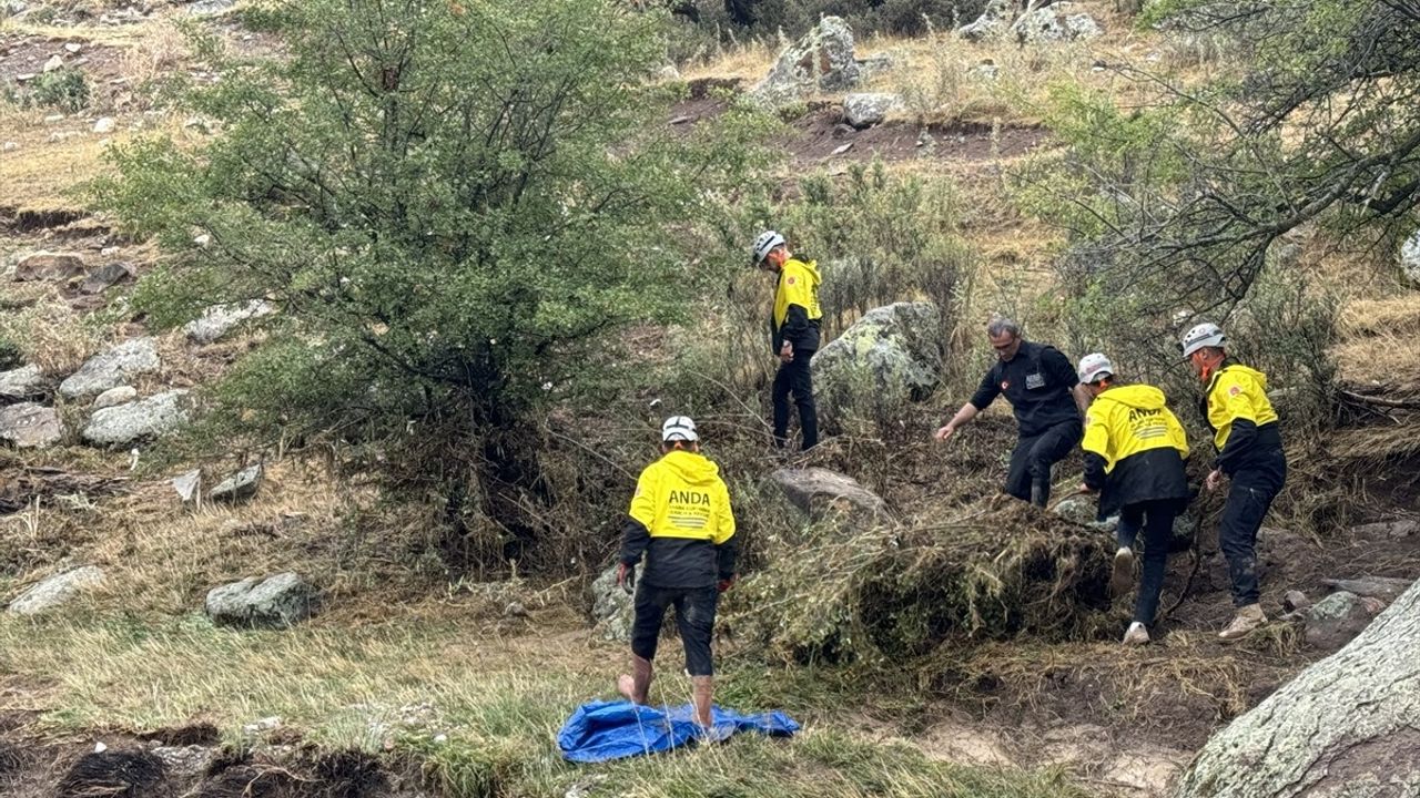 Kayseri'de Sel Felaketi: Arama Çalışmaları Devam Ediyor