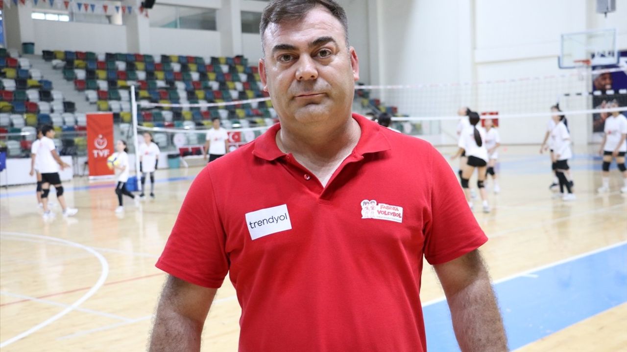 Kilis'te Fabrika Voleybol'un 36. Okulu Açıldı