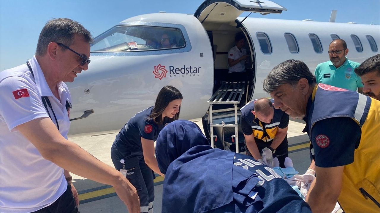 Kırklar Kilisesi Başpapazı Gabriel Akyüz, Mardin'den İstanbul'a Nakledildi