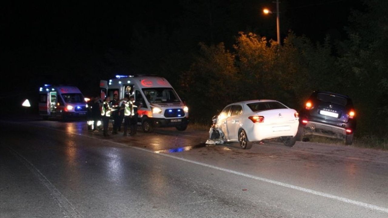 Kocaeli'de Zincirleme Trafik Kazası: 7 Yaralı