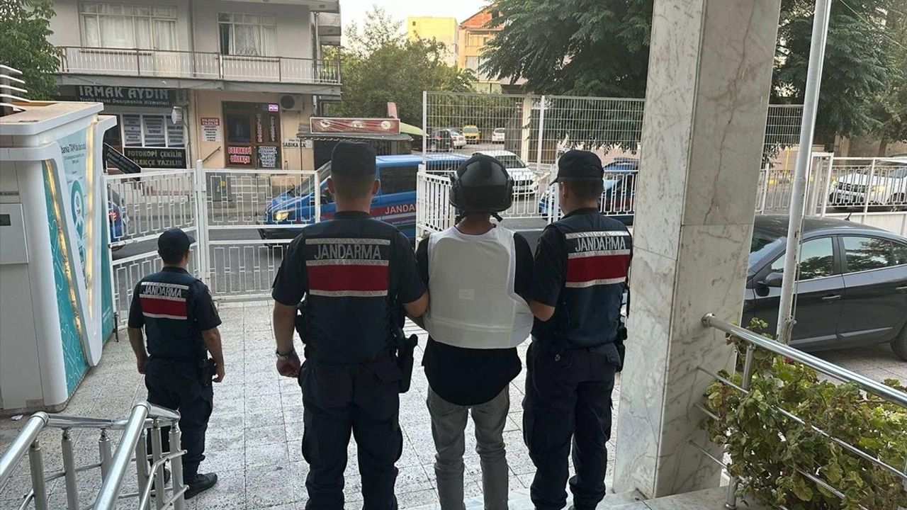 Manisa'da Kamyon Kazası Sonrası Sürücüyü Öldüren Şüpheliden Biri Tutuklandı