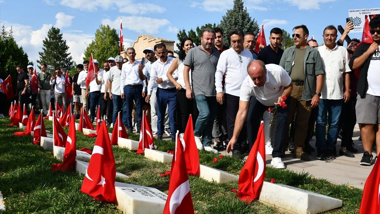 Memleket Partisi Genel Başkanı İnce'den Dumlupınar Şehitliği Ziyareti