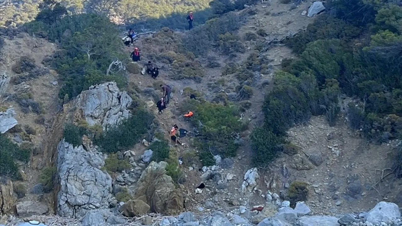 Muğla'da Düzensiz Göçmen Operasyonu: Kurtarılanlar ve Yakalananlar