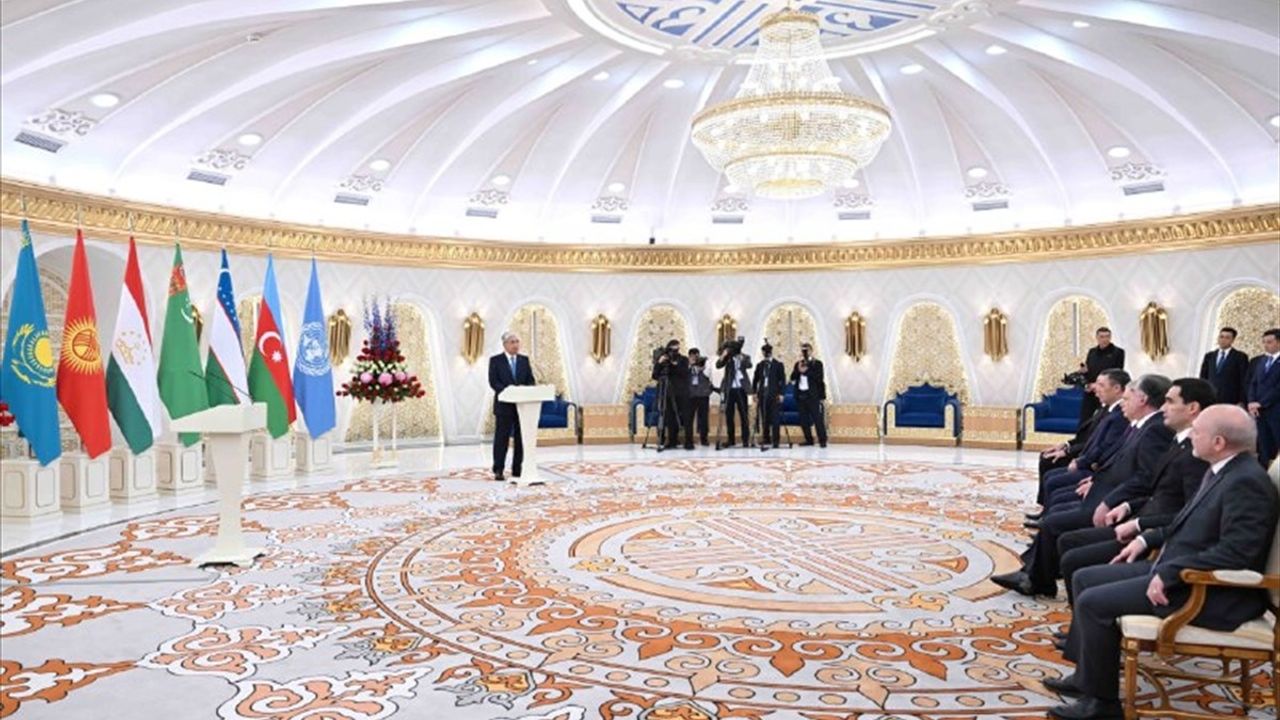 Orta Asya Liderleri Kazakistan'da Buluştu