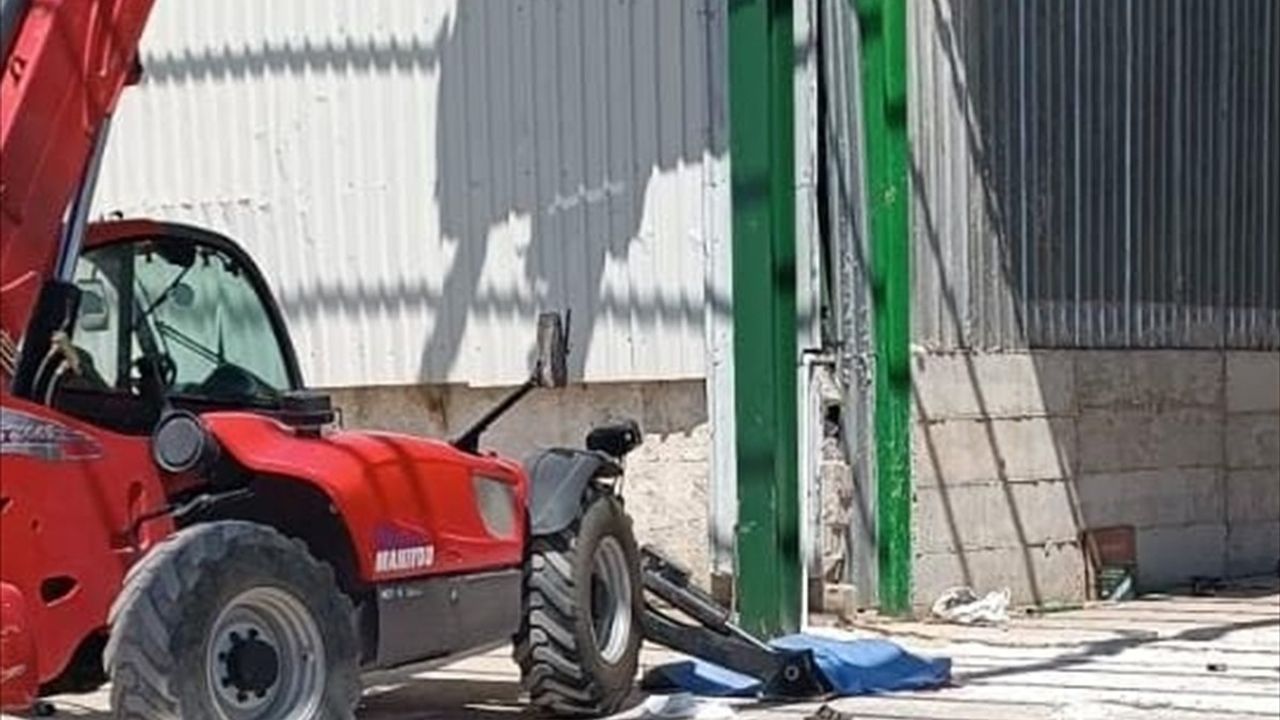 Şanlıurfa'da Fabrika Çatısında Düşme Olayı: Bir İşçi Hayatını Kaybetti