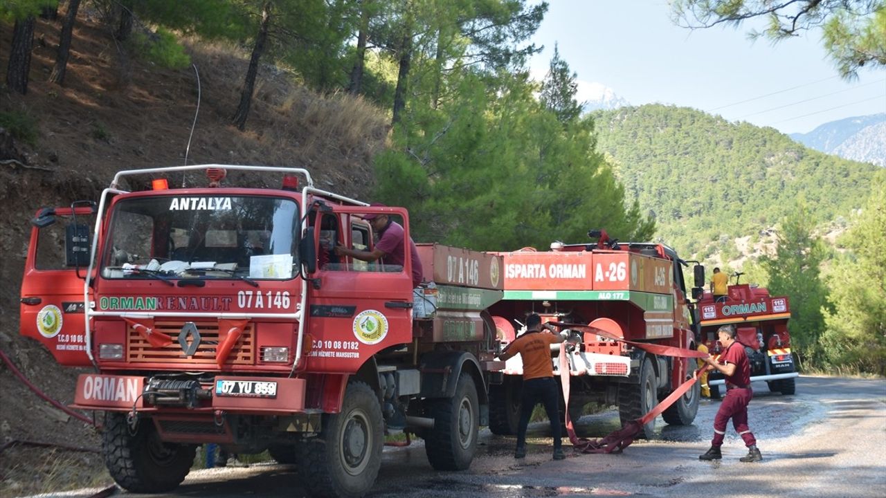 Serik'teki Orman Yangını Kontrol Altına Alındı