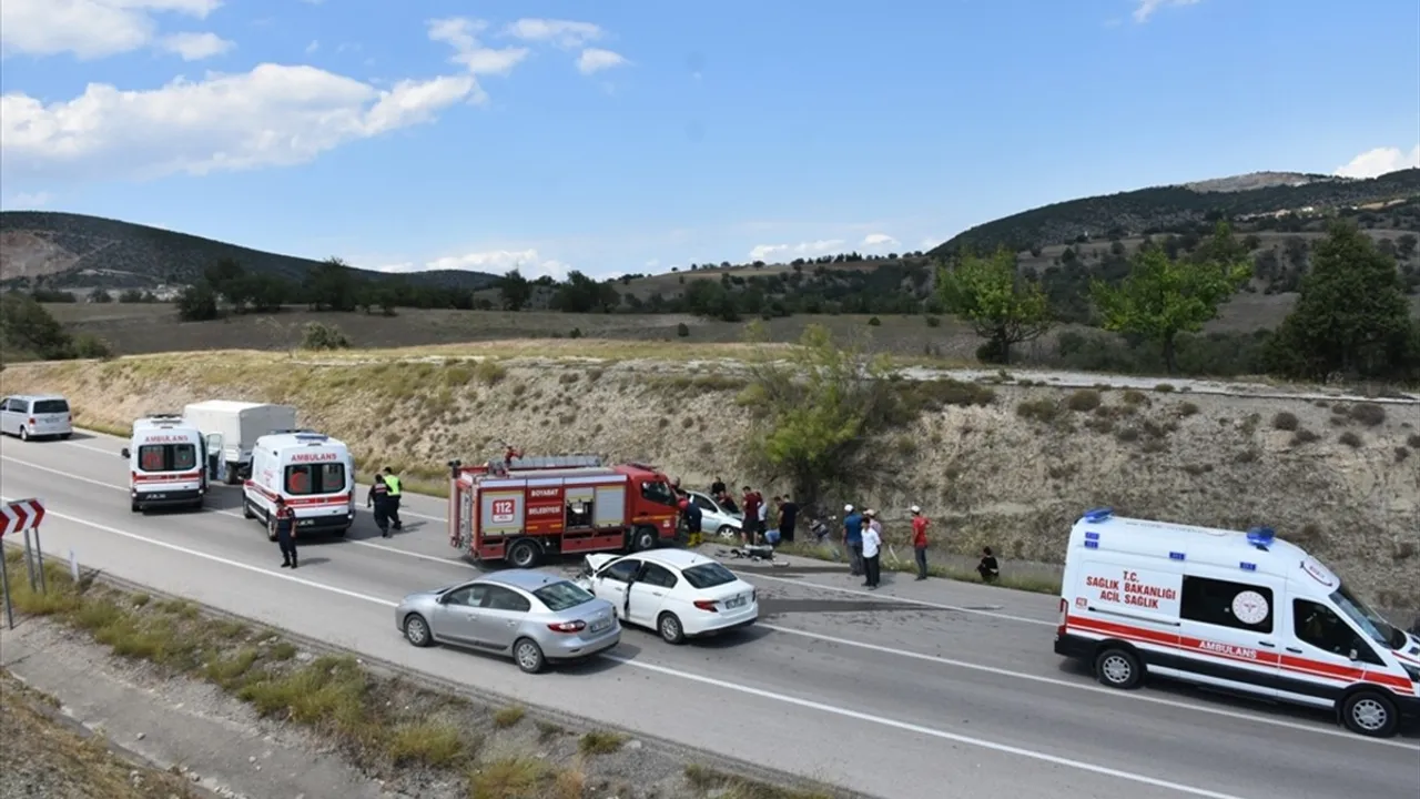 Sinop'ta Trafik Kazası: 1 Ölü, 5 Yaralı