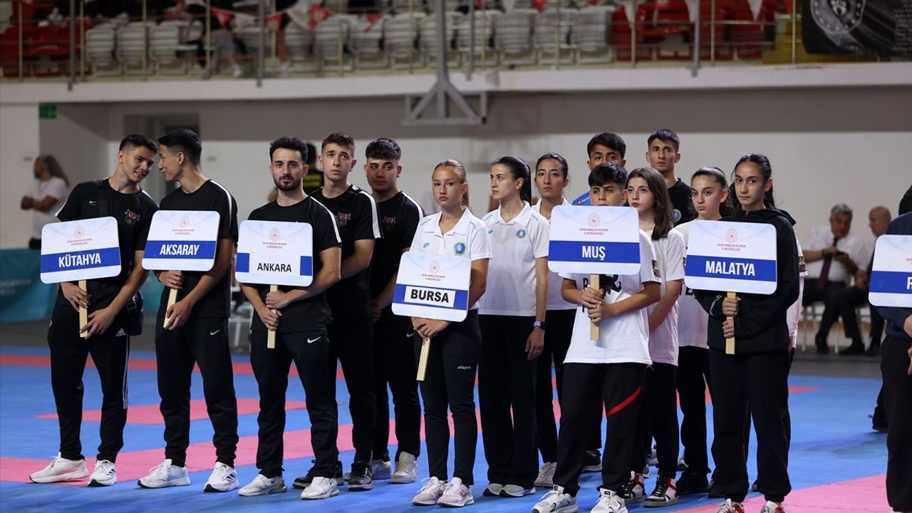 Sivas'ta Türkiye Karate Şampiyonası ve Milli Takım Seçmeleri Başladı