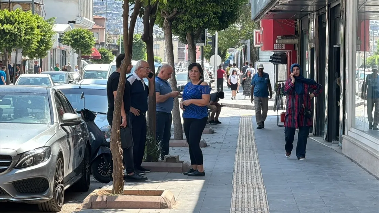 Suriye'nin Hama Şehrinde Art Arda İki Deprem Meydana Geldi