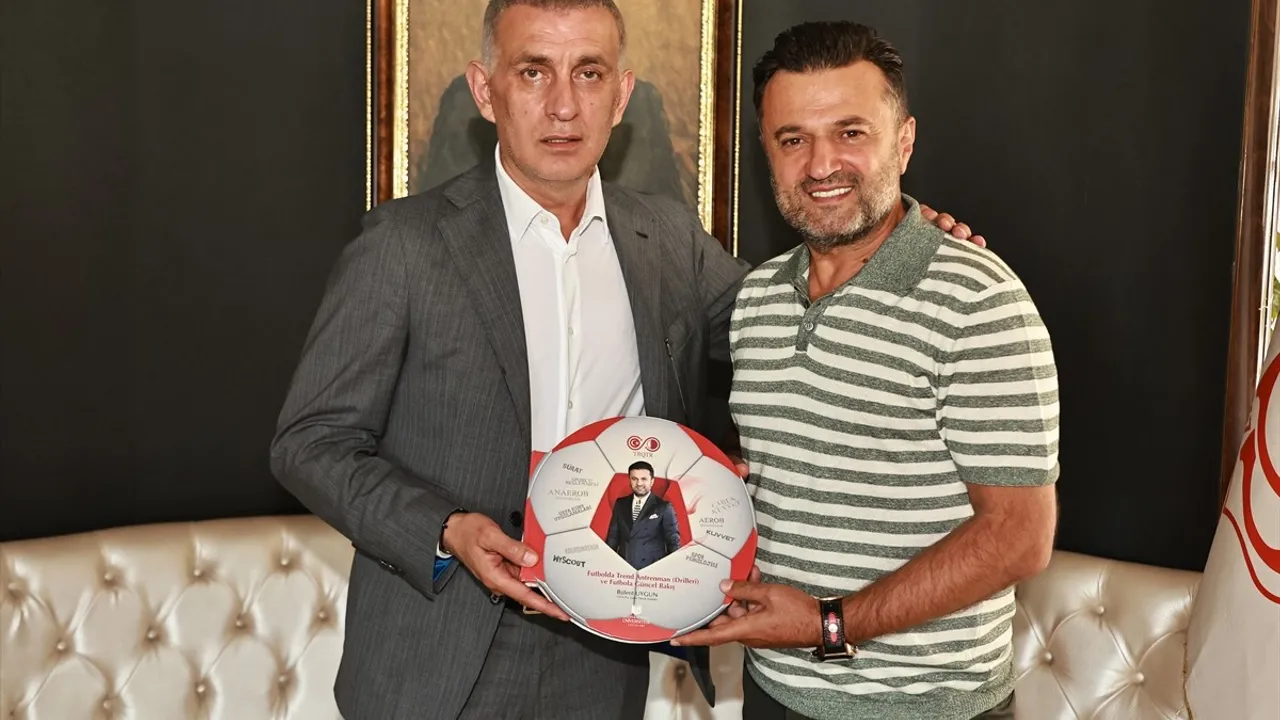 TFF Başkanı Hacıosmanoğlu Sivasspor'u Ziyaret Etti