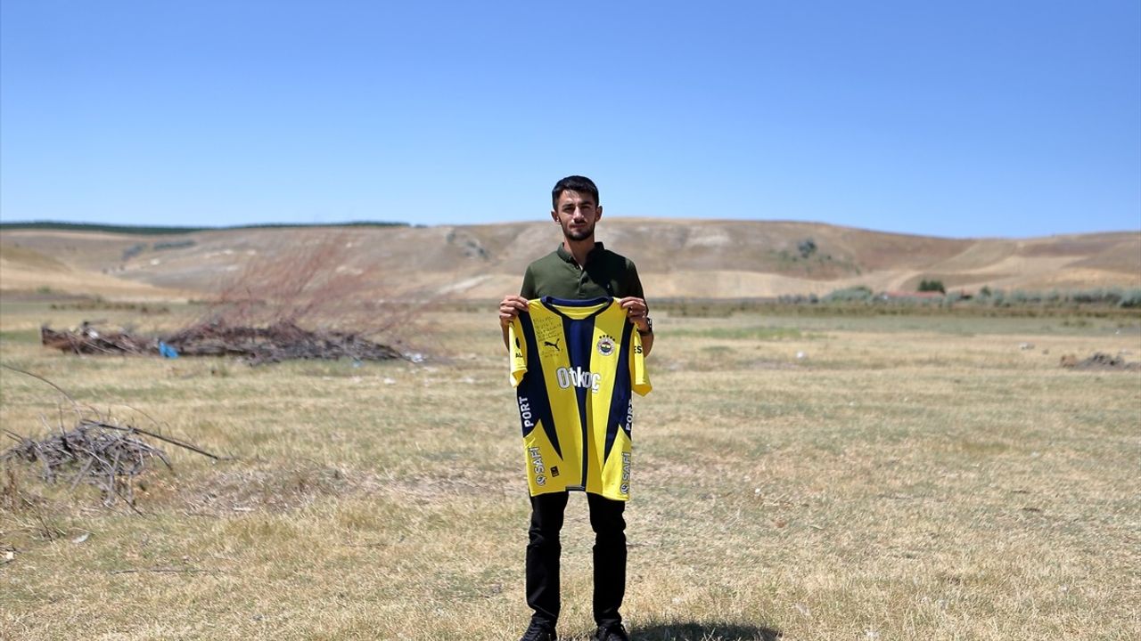 Traktörüyle Fenerbahçe Yazdı, Ali Koç'la Maç İzlemeye Gitme Fırsatı Buldu