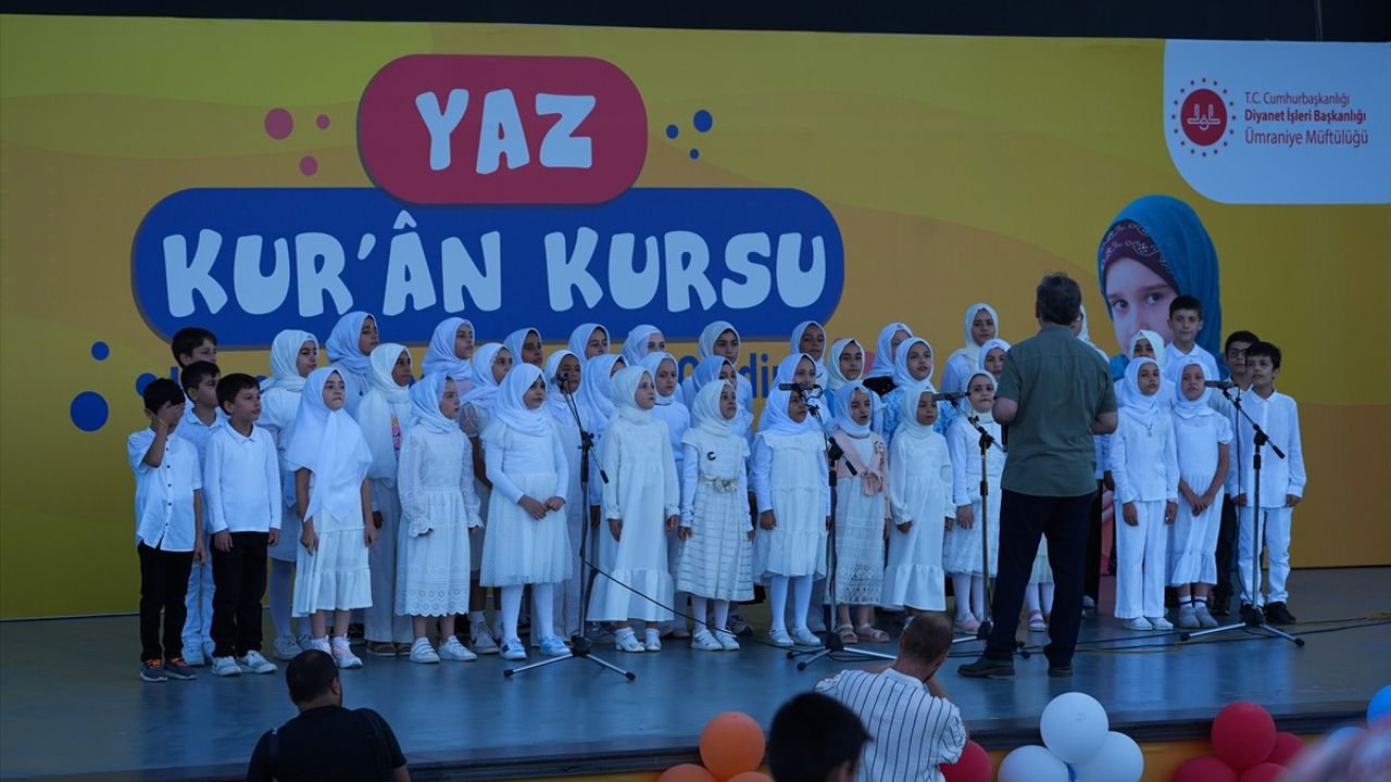 Ümraniye'de Yaz Kur'an Kursları Kapanış Töreni