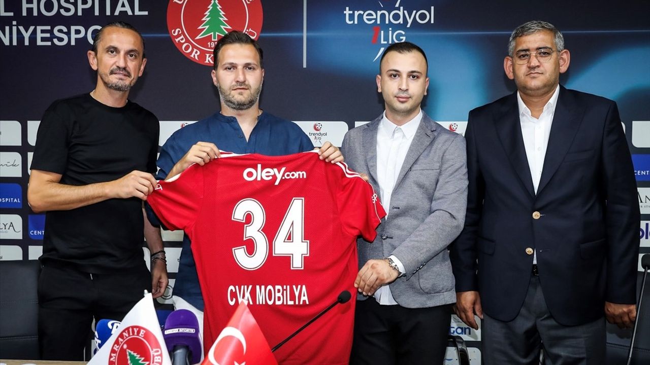 Ümraniyespor Sponsorluk Anlaşmalarını Duyurdu