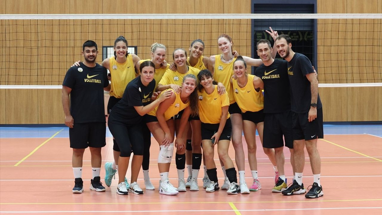 VakıfBank Kadın Voleybol Takımı 2024-25 Sezonu İçin Hazırlıklarına Başladı