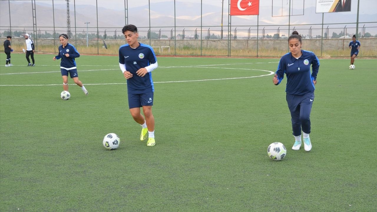 Yüksekova Spor Kulübü'nde Hedef: Kadınlar 1. Lig Şampiyonluğu