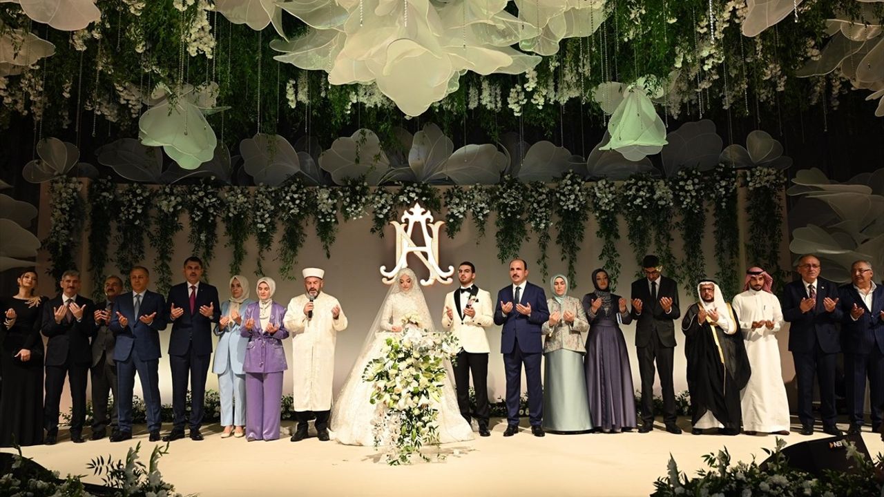 Konya'da Coşkulu Nikah Töreni