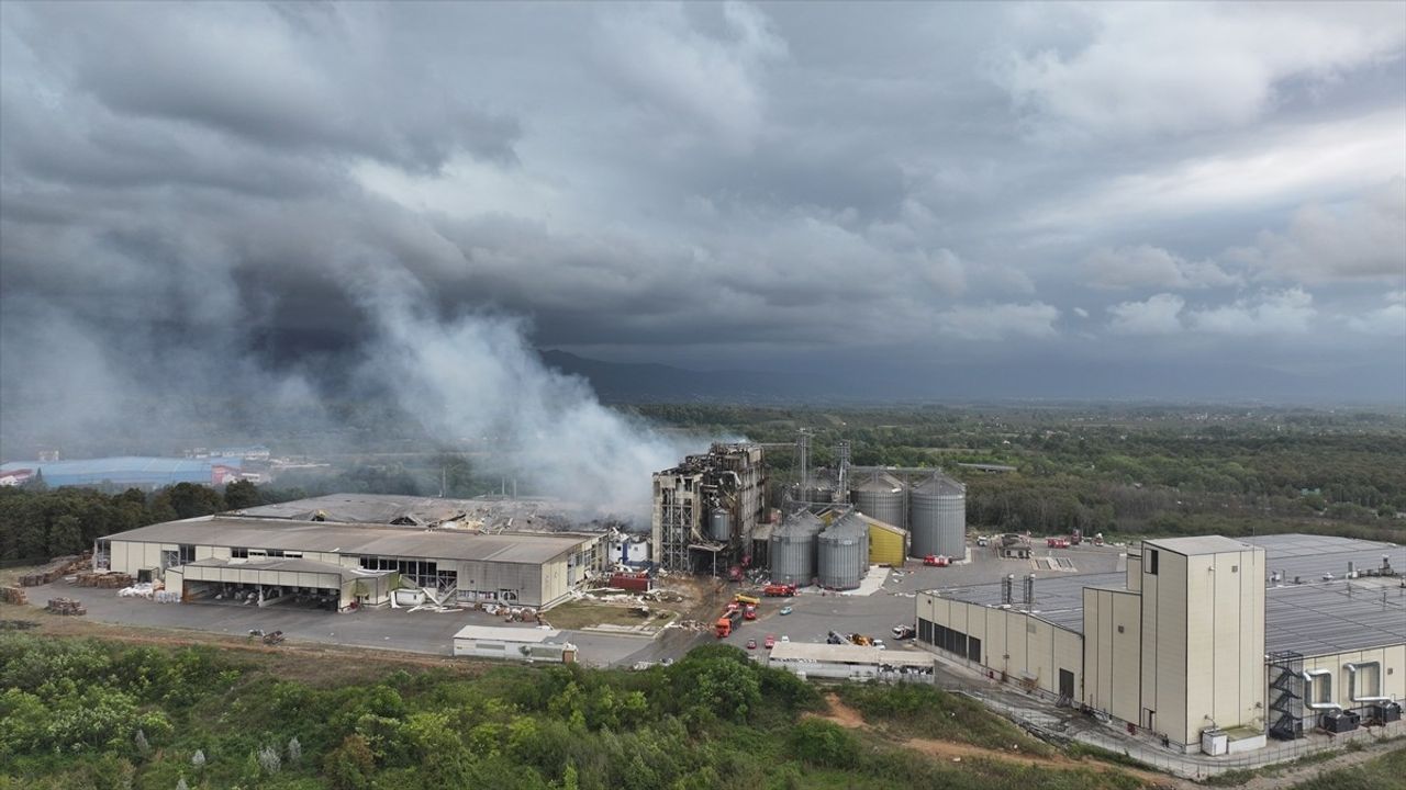 Sakarya'da Makarna Fabrikasında Patlama: 30 Yaralı