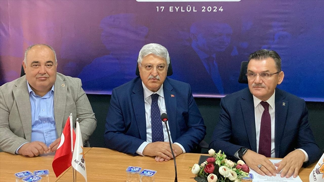 AK Parti Genel Başkan Yardımcısı Demiröz: '2024'te Hedeflerimizi Tutacak, 2025'te Enflasyonu Düşüreceğiz'