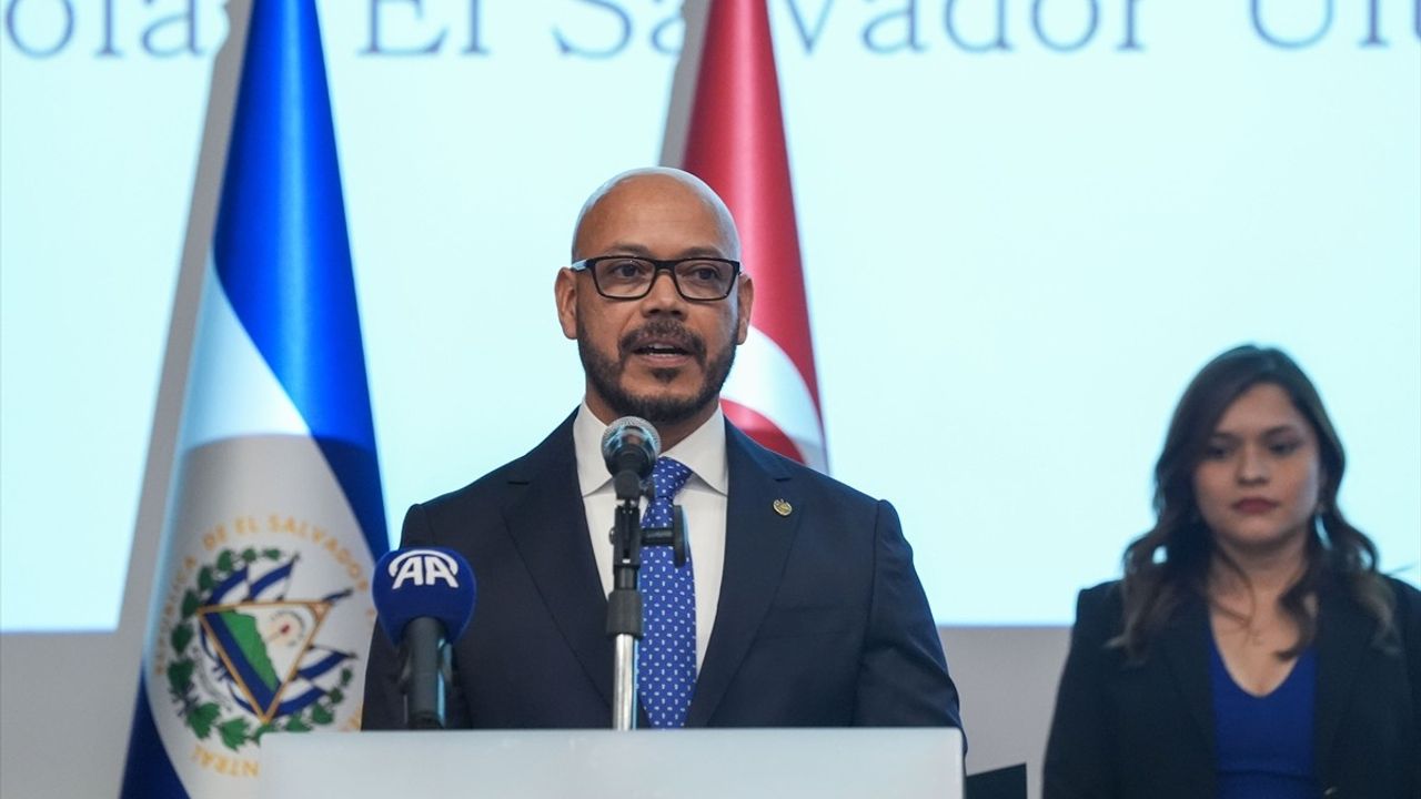 Ankara'da El Salvador'un Bağımsızlığı Kutlandı