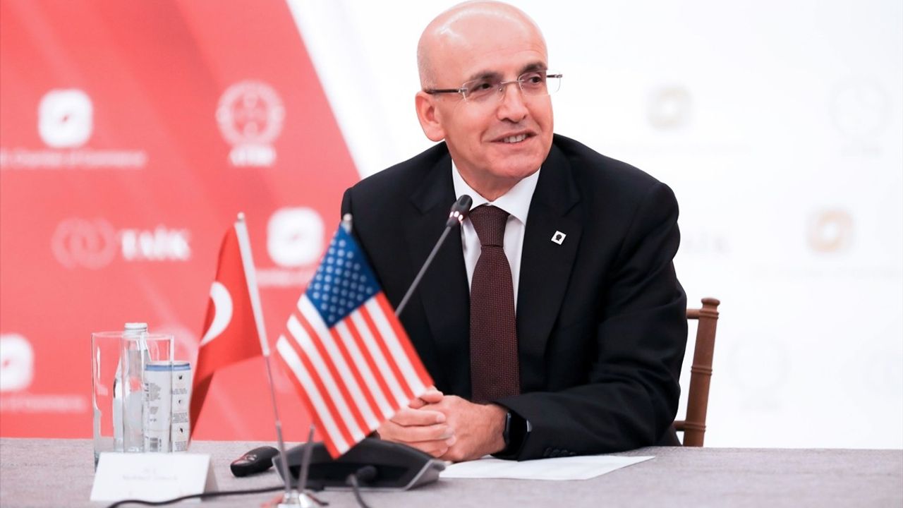 Bakan Mehmet Şimşek, New York'ta Kredi Derecelendirme Kuruluşları ile Görüştü