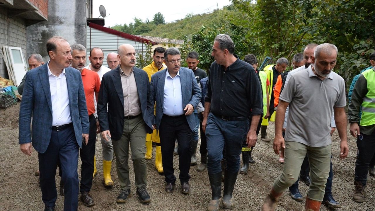 Bakan Yardımcısı İskurt, Araklı'da Yağışların Etkilerini İnceledi