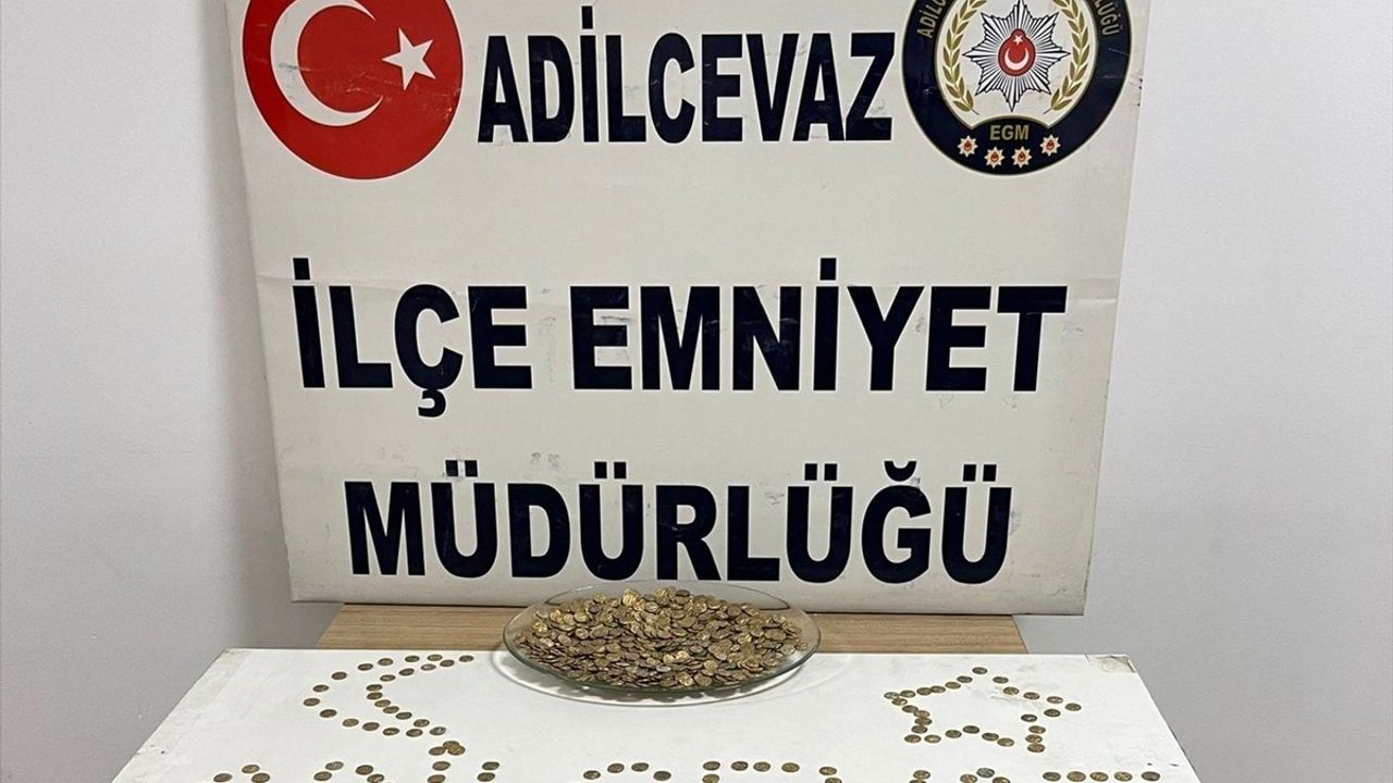 Bitlis'te Tarihi 900 Altın Sikke Ele Geçirildi