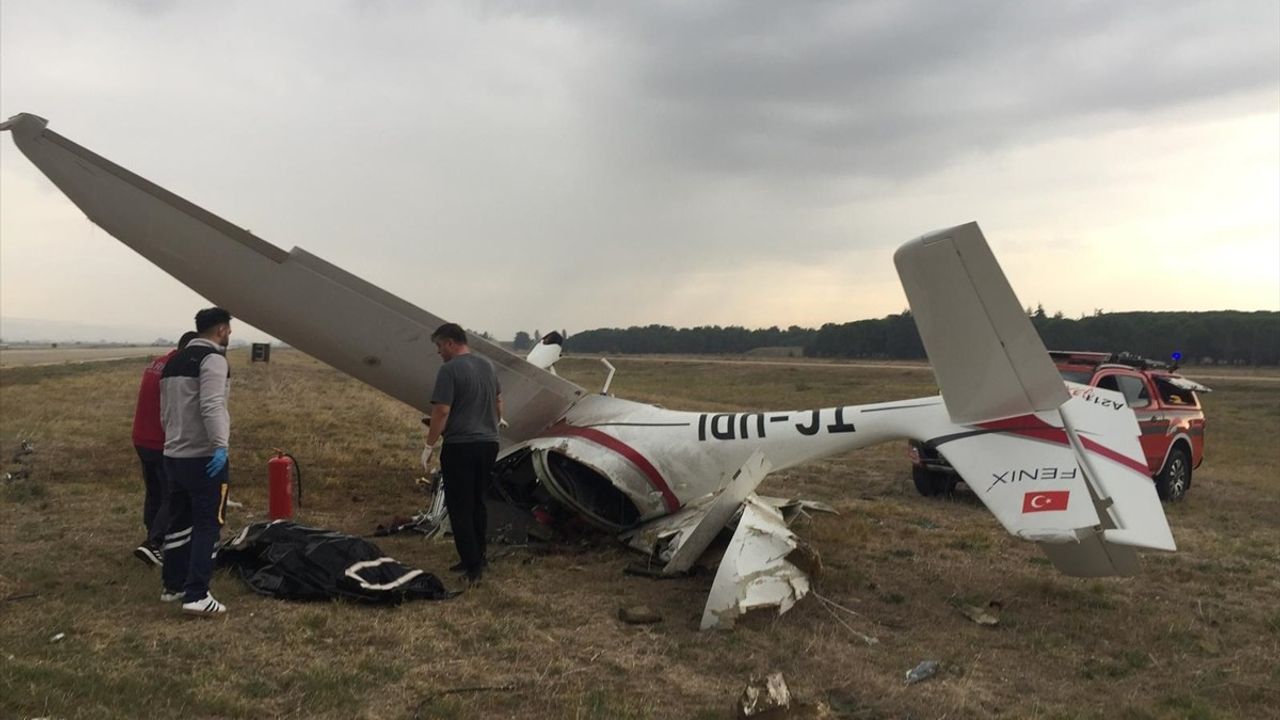 Bursa'da Eğitim Uçağı Düştü: İki Pilot Hayatını Kaybetti