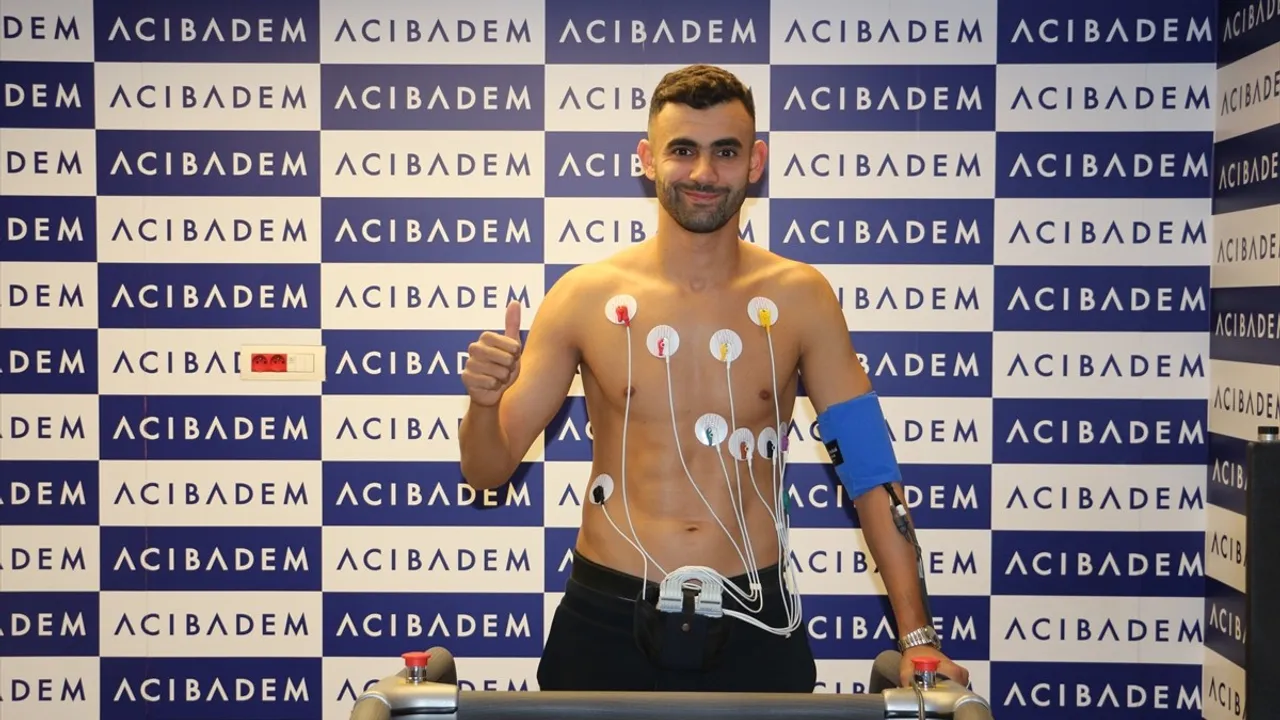 Çaykur Rizespor, Rachid Ghezzal'ı Transfer Etti