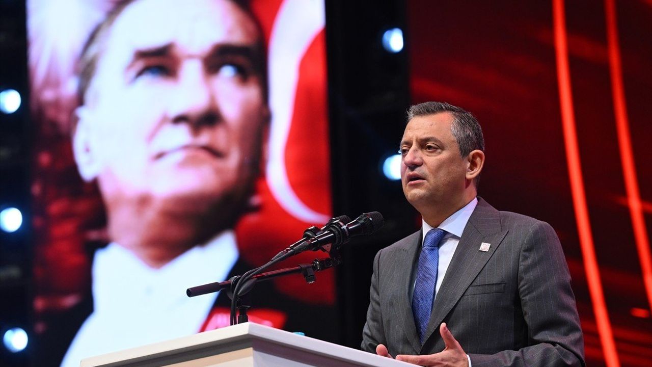 CHP Genel Başkanı Özgür Özel, Erken Seçimi Değerlendirdi: Beklentiler Yükseliyor