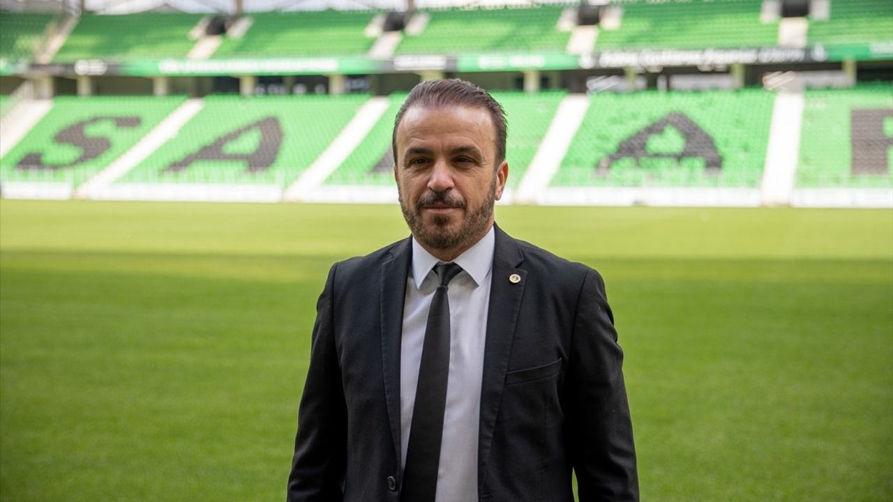 Cumhur Genç Yeniden Sakaryaspor Başkanı