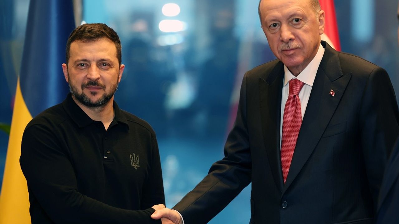 Cumhurbaşkanı Erdoğan, Zelenskiy ile Görüştü