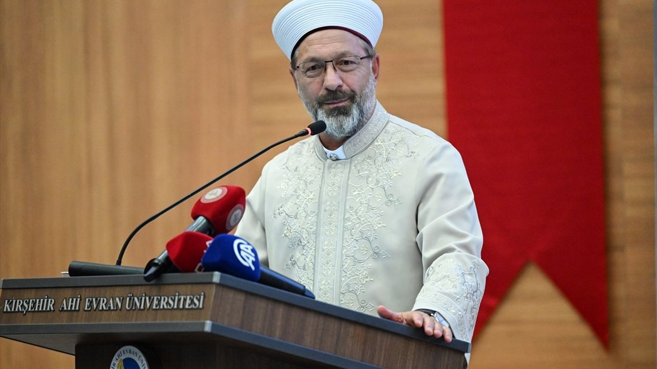 Diyanet İşleri Başkanı Erbaş'tan Ahilik Sempozyumu'nda Çarpıcı Açıklamalar