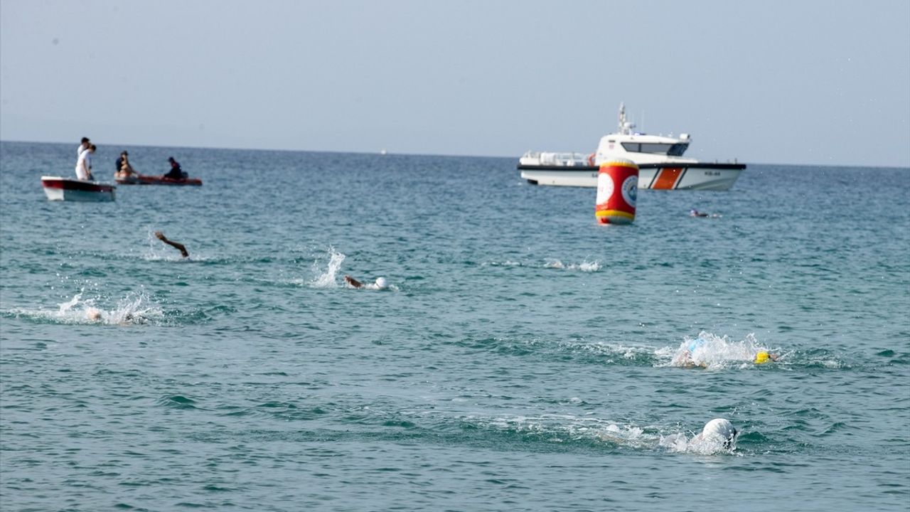 Edirne'de 3. Türkiye Açık Su Yüzme Şampiyonası Başladı