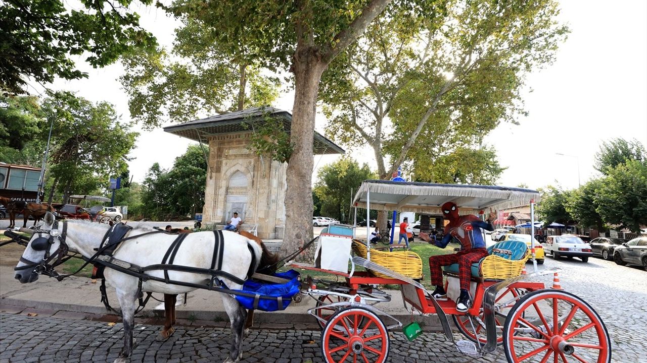 Edirne'de 'Örümcek Adam' Rüzgarı