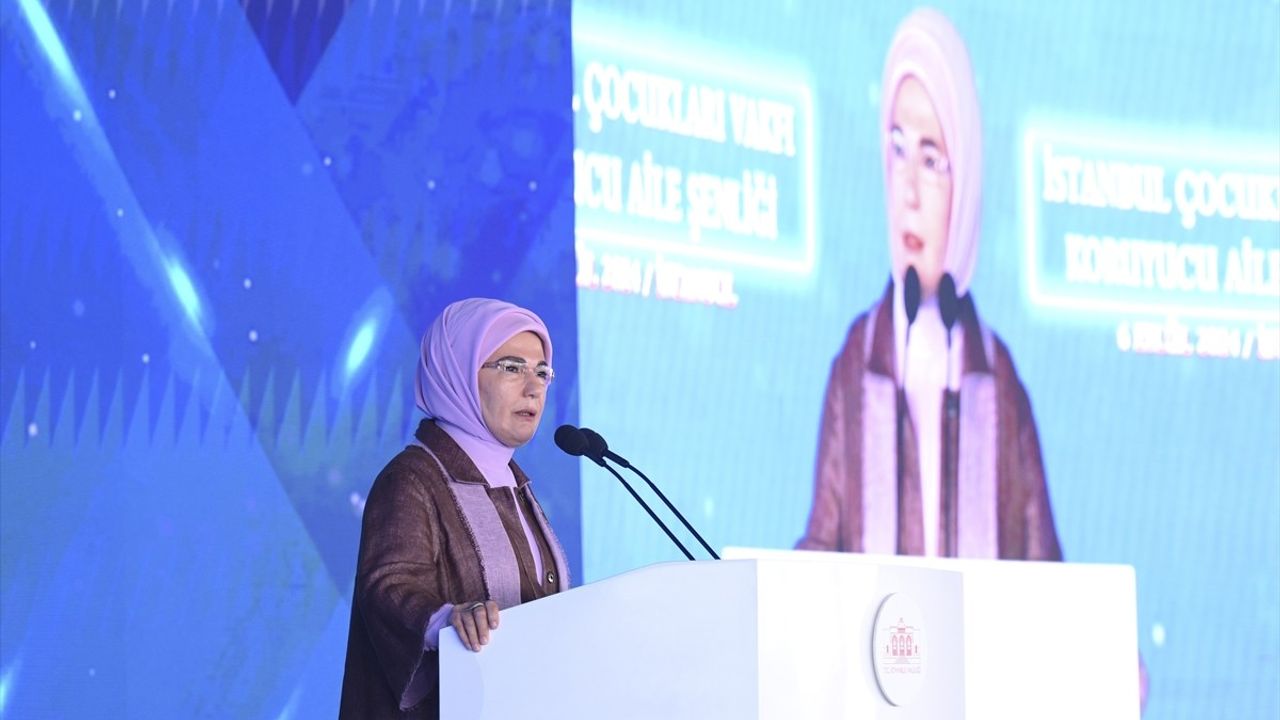 Emine Erdoğan, Koruyucu Ailelerle Bir Araya Geldi