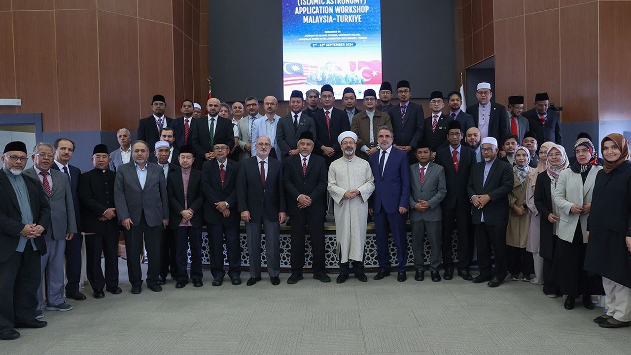 Erbaş: Müslümanlar Arasında Güçlü İşbirliği ve Dayanışma Önemli
