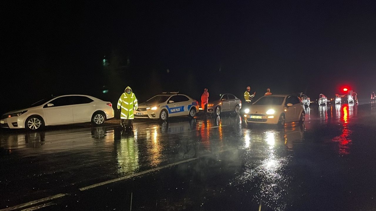 Eskişehir'de Midibüs Kazası: 15 Polis Memuru Yaralı