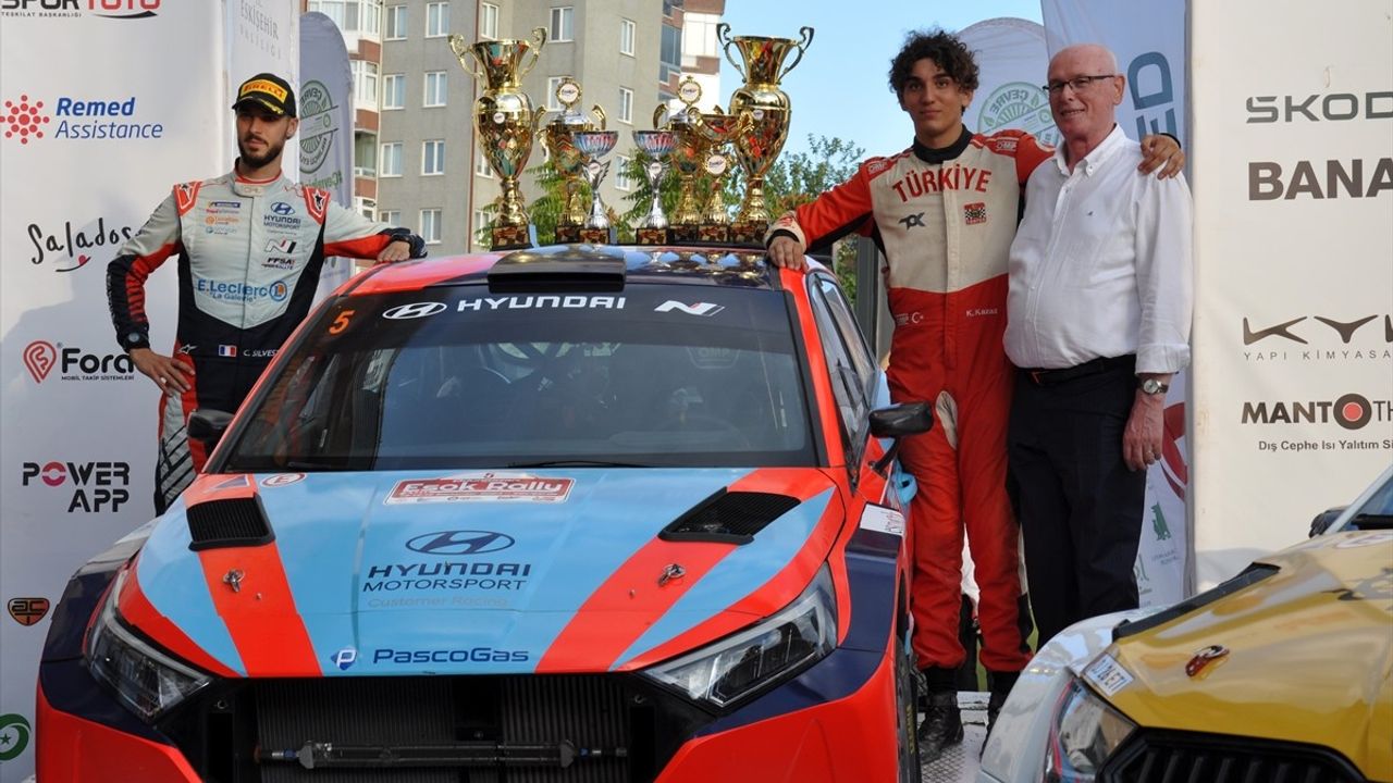 Eskişehir Rallisi: Türkiye Ralli Şampiyonası'nın 5. Ayağı Tamamlandı