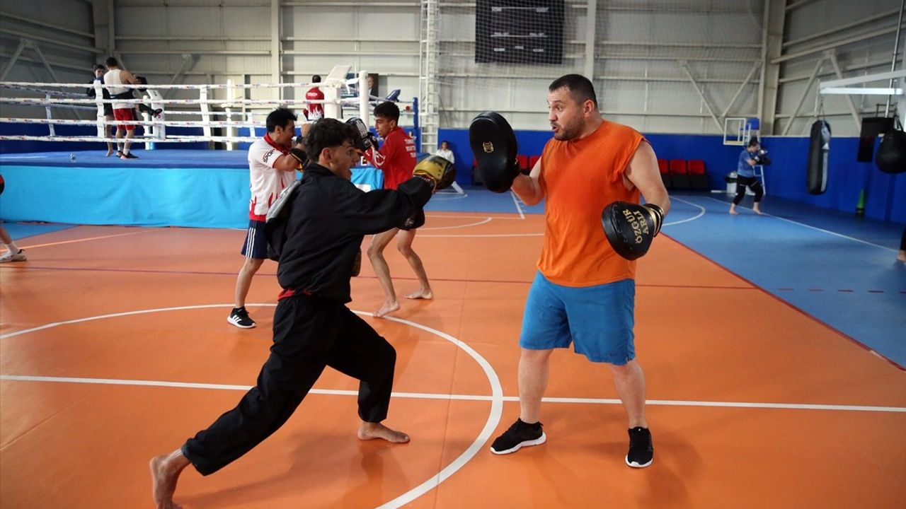 Gençler Muaythai Milli Takımı Dünya Şampiyonası için Hazırlanıyor