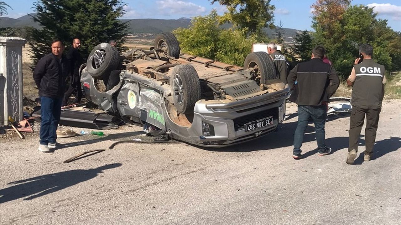 Isparta'da Zincirleme Trafik Kazası: 5 Yaralı