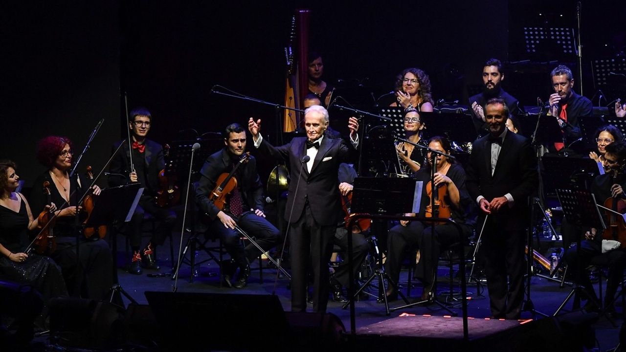 Jose Carreras İstanbul'da Unutulmaz Bir Konser Verdi