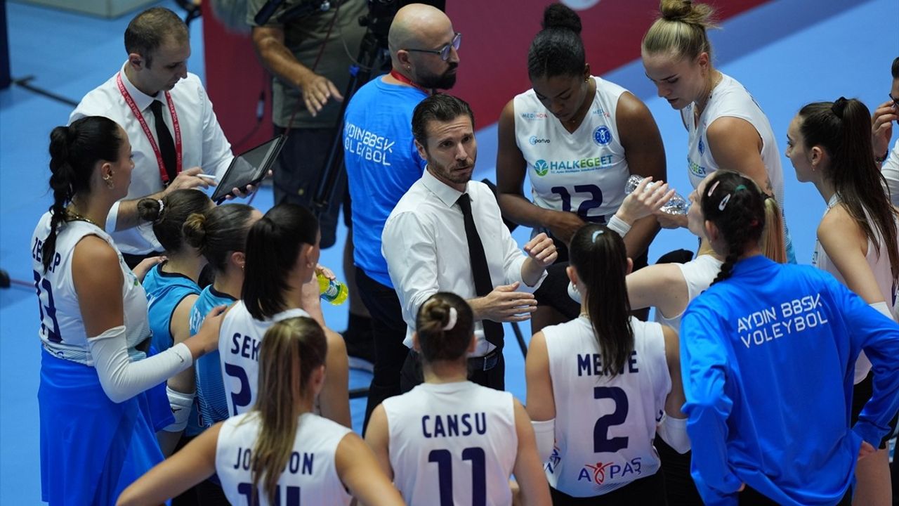 Kadınlar AXA Sigorta Kupa Voley'de Nilüfer Belediyesi Eker Fark Yarattı