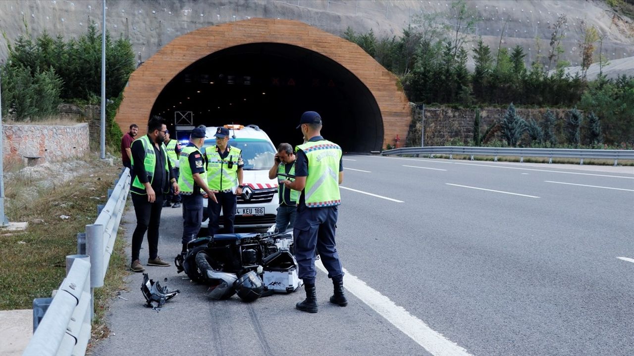 Kocaeli'de Motosiklet Kazası: 1 ölü, 1 yaralı