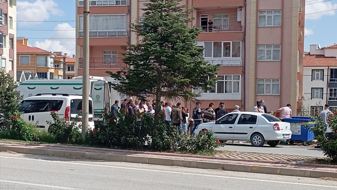 Konya'da Yol Kenarında Ceset Bulundu