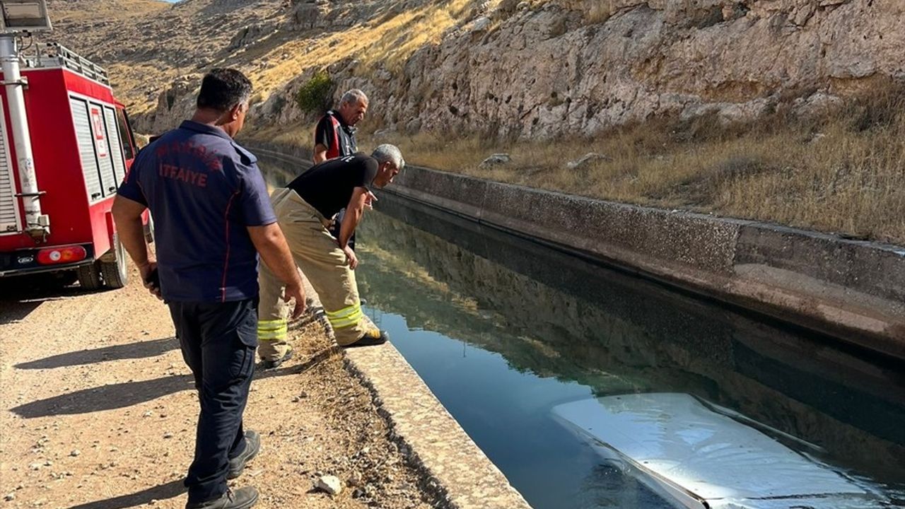 Mardin'de Sulama Kanalına Düşen Araçta 4 Çocuk Yaralandı