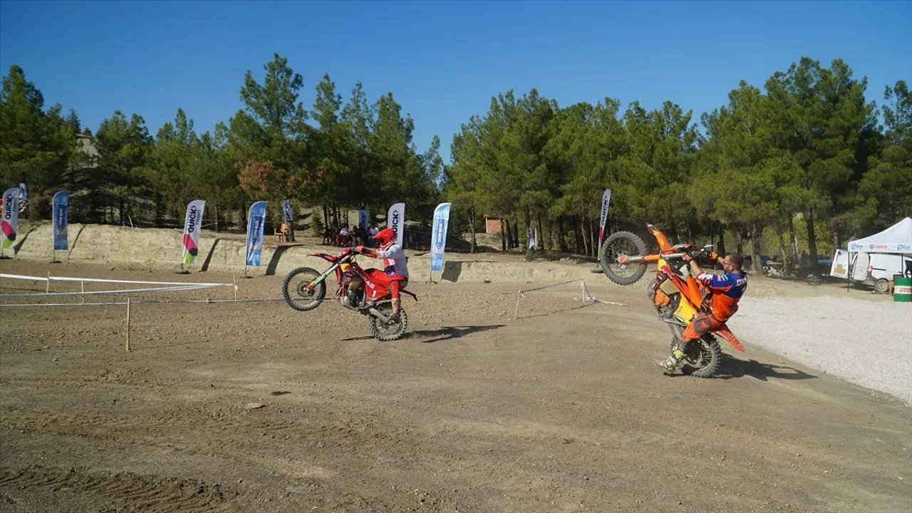 Osmancık'ta Heyecan Dolu Enduro Motosiklet Yarışları Gerçekleşti